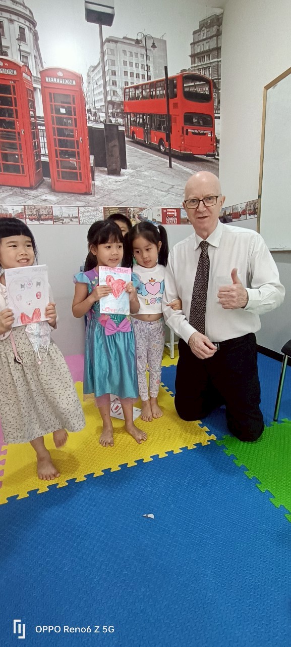 LINE_ALBUM_31368_250723_2